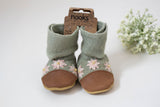 Nooks wool booties: Sage daisy embroidered